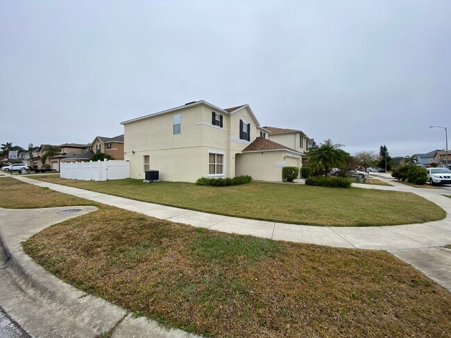 16702 Sunrise Vista Dr in Clermont, FL - Building Photo - Building Photo