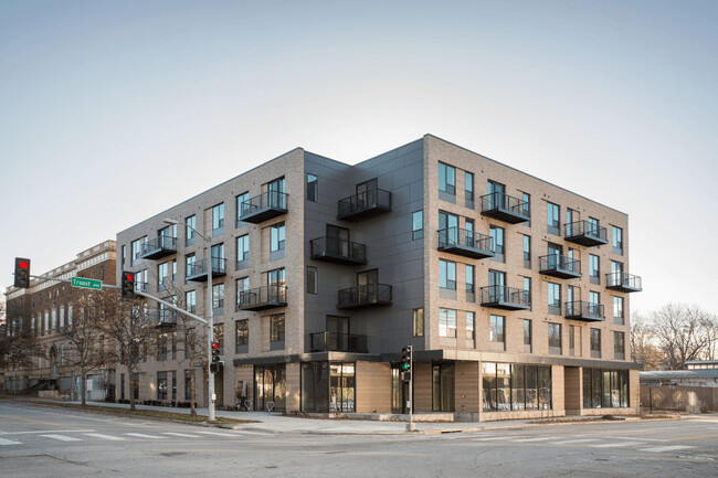 Cavalier at The Crosswalks in Kansas City, MO - Building Photo - Building Photo