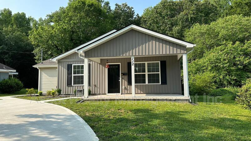 112 Bennett Ln in Oak Ridge, TN - Foto de edificio