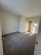 218 Flax Hill Rd in Norwalk, CT - Building Photo - Building Photo