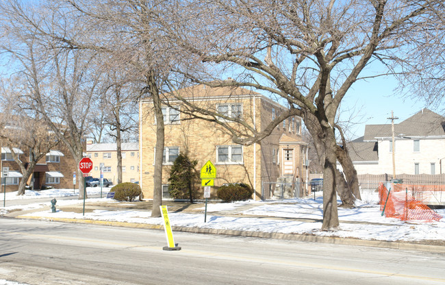 9668 Pacific Ave in Franklin Park, IL - Building Photo - Building Photo