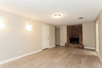 7317 Sharbeth Dr S in Jacksonville, FL - Building Photo - Building Photo