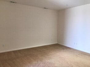 3947 Samuelson Way in Sacramento, CA - Building Photo - Building Photo