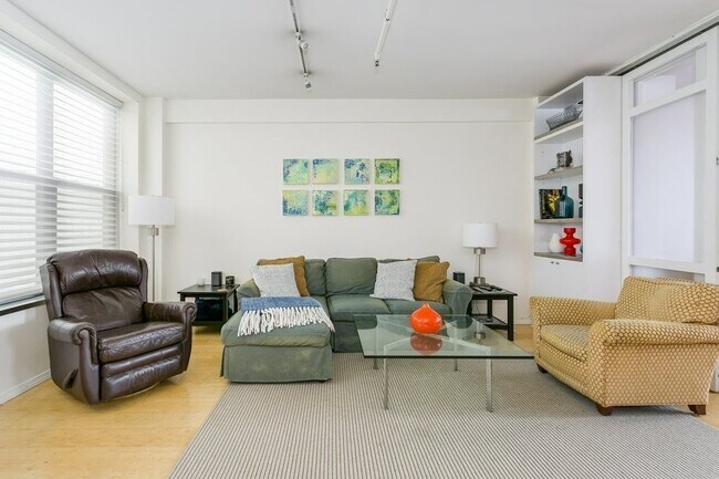 453 Washington St in Boston, MA - Building Photo - Building Photo