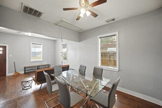 2716 Commerce St in Houston, TX - Building Photo - Building Photo