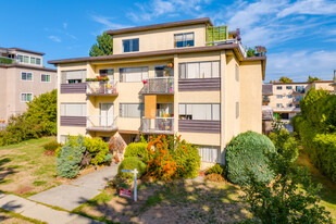Alta Vista in Vancouver, BC - Building Photo