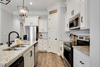 204 San Sebastian Dr in Youngsville, LA - Building Photo - Building Photo