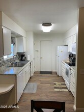 9627 W Greenway Rd in Sun City, AZ - Building Photo - Building Photo