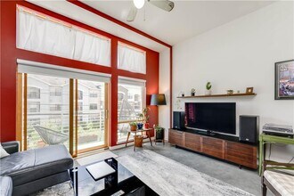 2124 E 6th St in Austin, TX - Foto de edificio - Building Photo