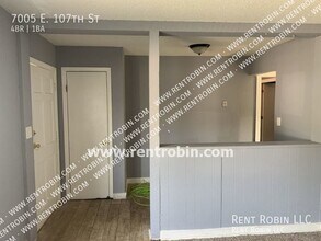 7005 E 107th St in Kansas City, MO - Building Photo - Building Photo