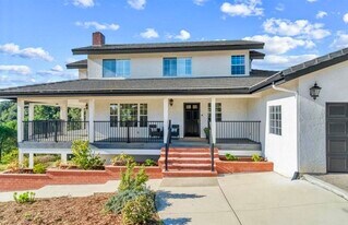 221 Appy Way in Arroyo Grande, CA - Building Photo