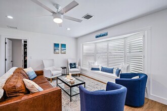 68 Azalea Cir in Jupiter, FL - Building Photo - Building Photo