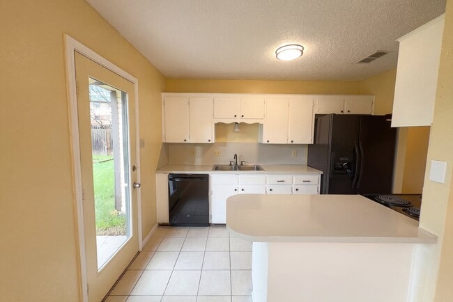 908 Hackberry St in Copperas Cove, TX - Building Photo - Building Photo