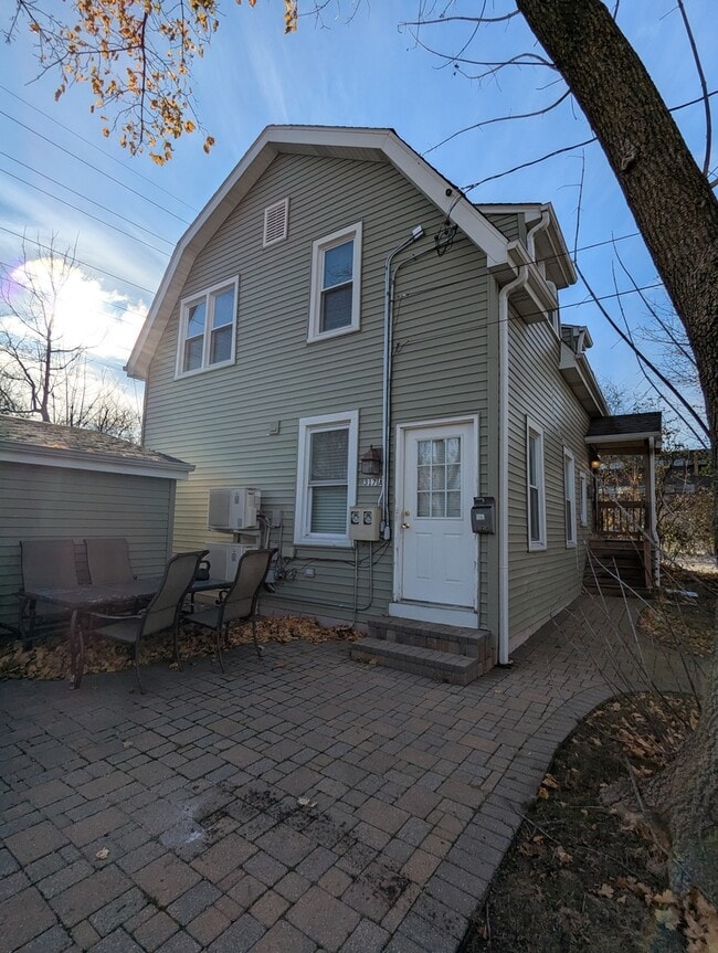 property at 317 E Park Ave