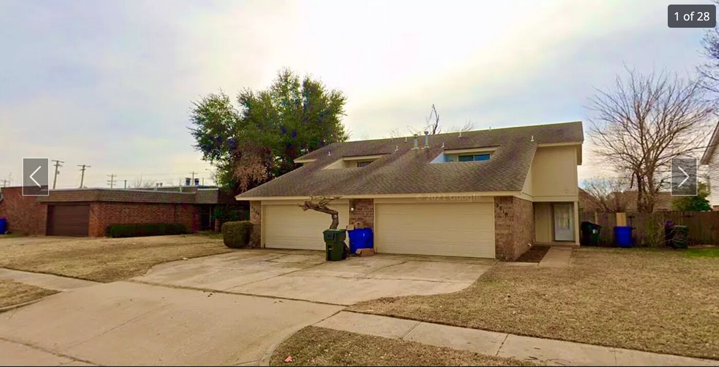3808 Quail Run Cir, Unit 3808 in Norman, OK - Foto de edificio