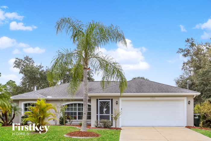 2600 Verde Terrace in North Port, FL - Building Photo