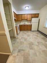 Linden Apartments in Sanford, ME - Foto de edificio - Building Photo