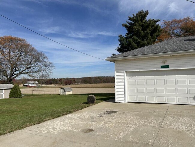 2852 S Honeytown Rd in Wooster, OH - Building Photo - Building Photo