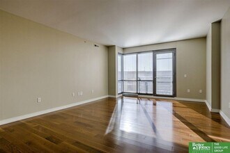 220 S 31st Ave in Omaha, NE - Building Photo - Building Photo