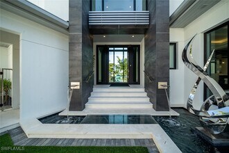 2201 Shad Ct in Naples, FL - Building Photo - Building Photo