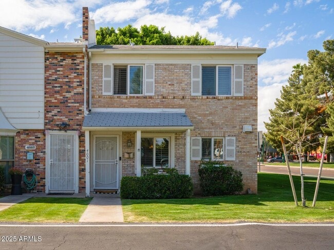 property at 4001 E Campbell Ave