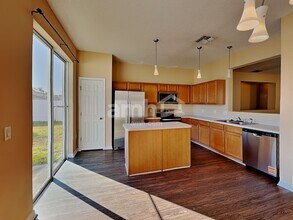 1962 Kimlyn Cir in Kissimmee, FL - Foto de edificio - Building Photo