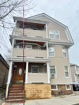 17 Hiawatha Rd, Unit Unit 2 in Boston, MA - Building Photo