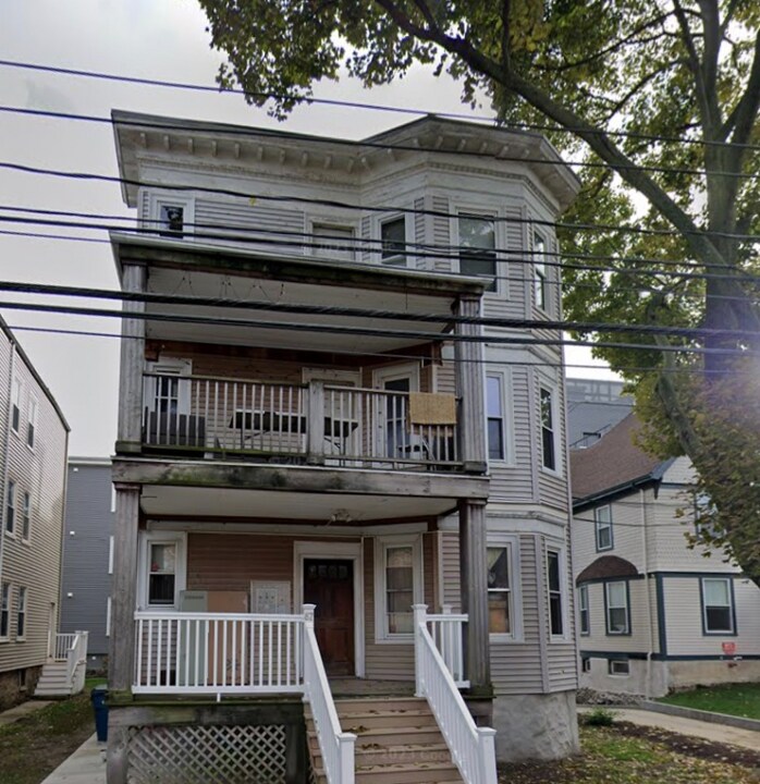 87 Gardner St in Boston, MA - Building Photo