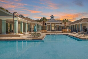 Perse Apartments in Orlando, FL - Building Photo