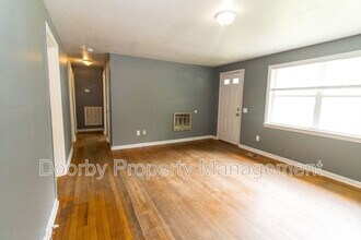 8325 Oak Dr in Chattanooga, TN - Building Photo - Building Photo