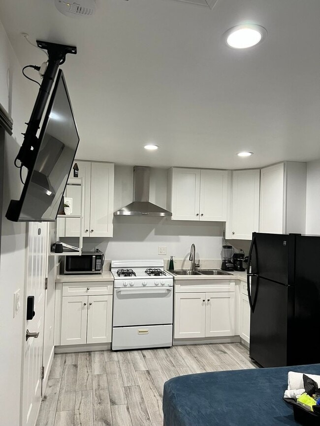 property at 7436 Cleon Ave
