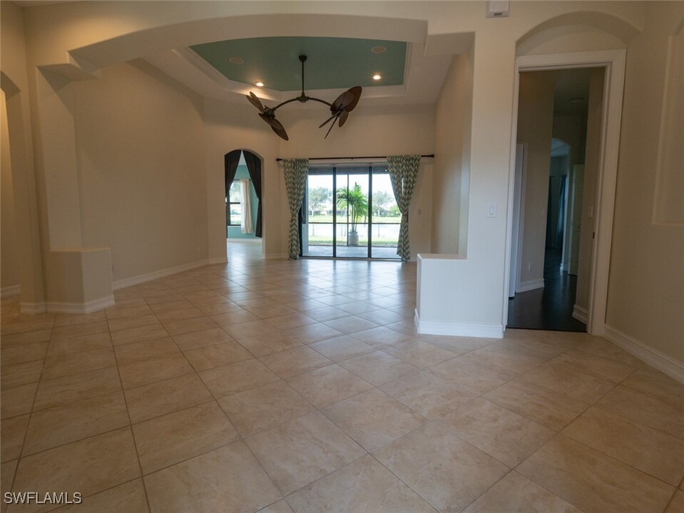 12522 Astor Pl in Ft. Myers, FL - Building Photo