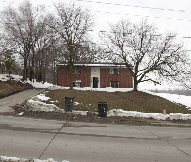 229 College Ave in Des Moines, IA - Building Photo - Building Photo