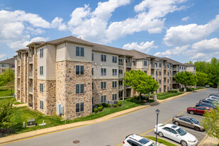 1000-3000 Fountainview Cir Apartments