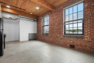 88 Gerrish Ave, Unit 204 in Chelsea, MA - Building Photo - Building Photo