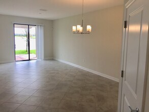 1222 Royal St. George Blvd in Davenport, FL - Building Photo - Building Photo