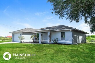 3216 9th St SW in Lehigh Acres, FL - Building Photo - Building Photo