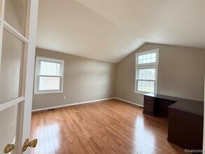 28975 Hearthstone Dr in Novi, MI - Building Photo - Building Photo