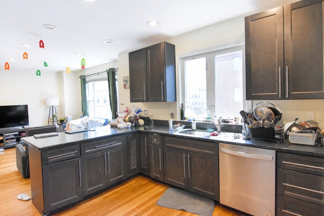 84 Litchfield St, Unit 1, Unit 1