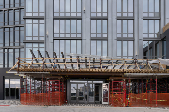 West Wharf in Brooklyn, NY - Building Photo - Building Photo