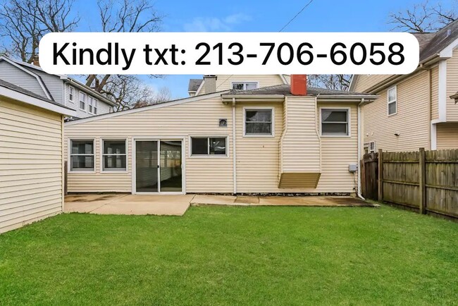 property at 112 S Hickory Ave