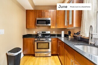 Private bedroom in 4 bed/2 bath Home in Boston, MA - Building Photo - Building Photo
