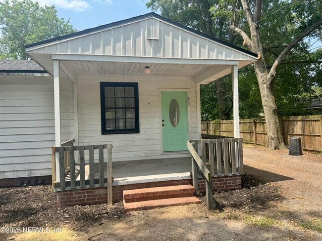 property at 3535 Rosselle St
