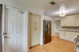 6347 Country Wood Way in Delray Beach, FL - Building Photo - Building Photo