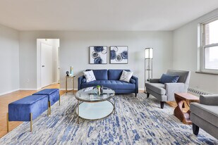 34 Dixington Cres in Toronto, ON - Building Photo