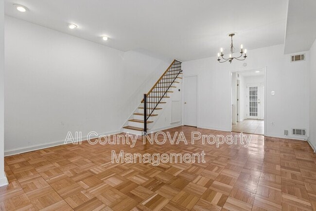 123 E St SE in Washington, DC - Building Photo - Building Photo