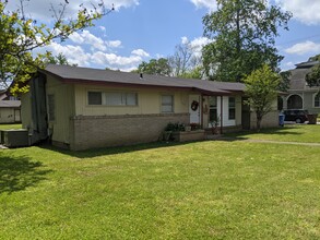 400 Main St E in Hartselle, AL - Building Photo - Building Photo