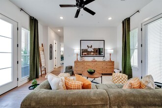 1601 Mustang Dr in Marble Falls, TX - Building Photo - Building Photo