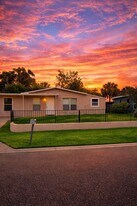 1520 W 11th St in Riviera Beach, FL - Building Photo