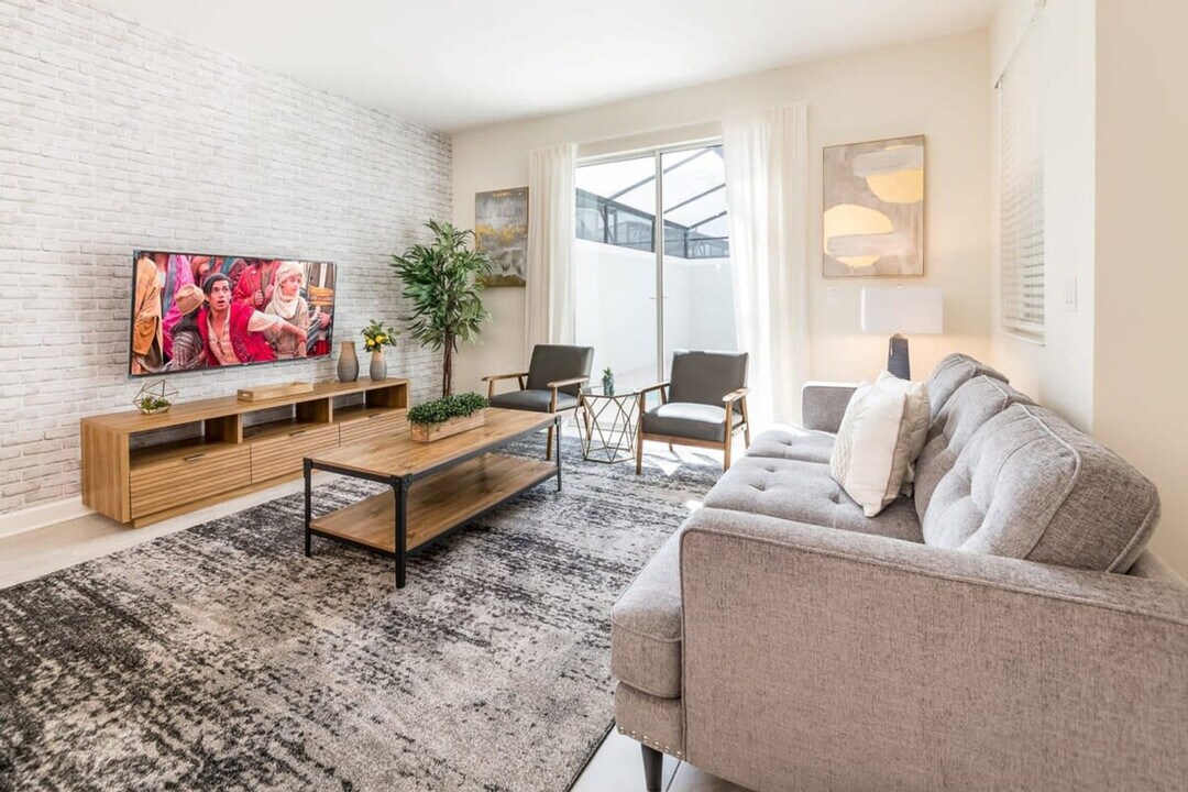 4829 Memories Ln in Kissimmee, FL - Building Photo